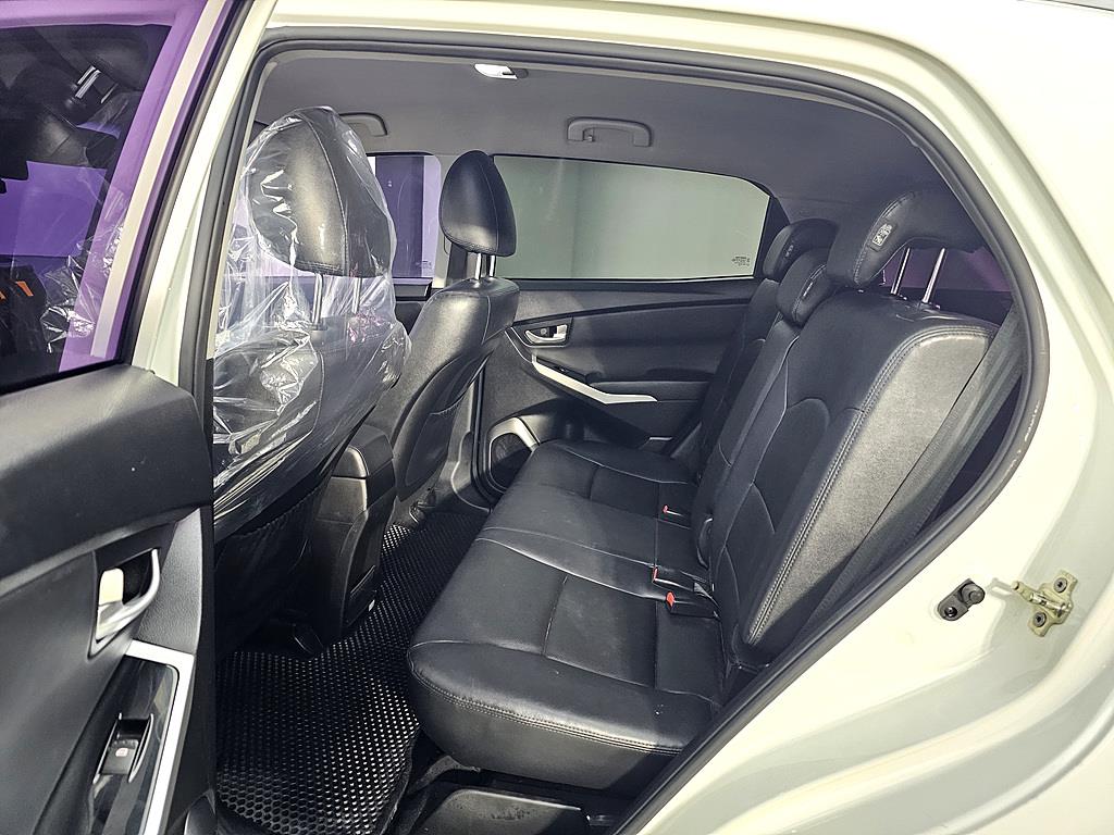 Ssangyong Korando - Vista 9