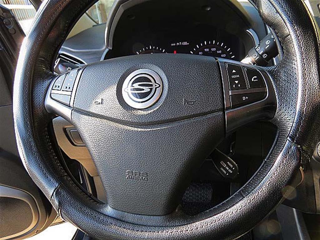 Ssangyong Korando 2015 Azul - Importación desde Corea - HF Imports Iquique - Foto 9