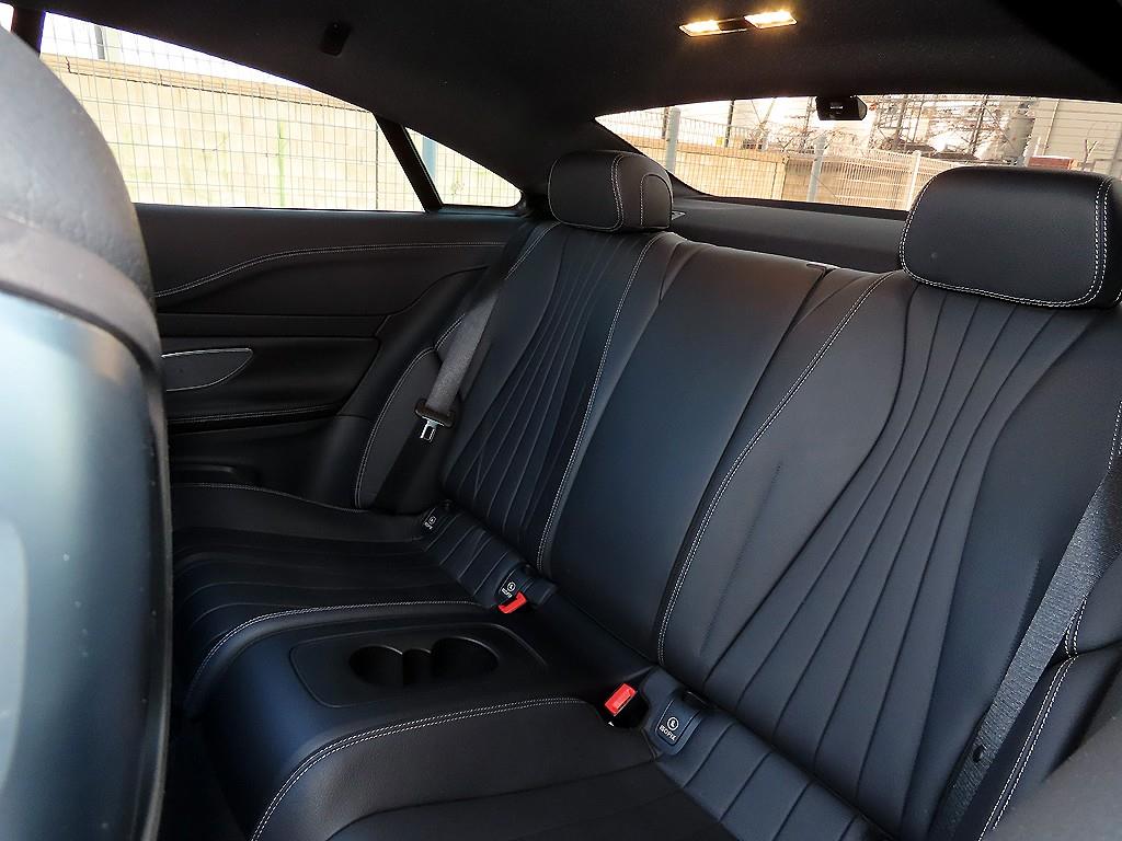 Mercedes Benz E class - Vista 6