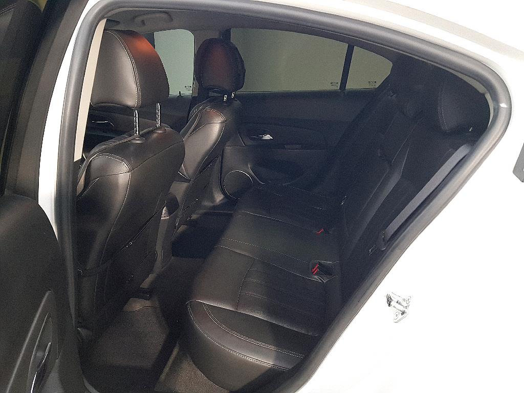 Chevrolet Cruise - Vista 9