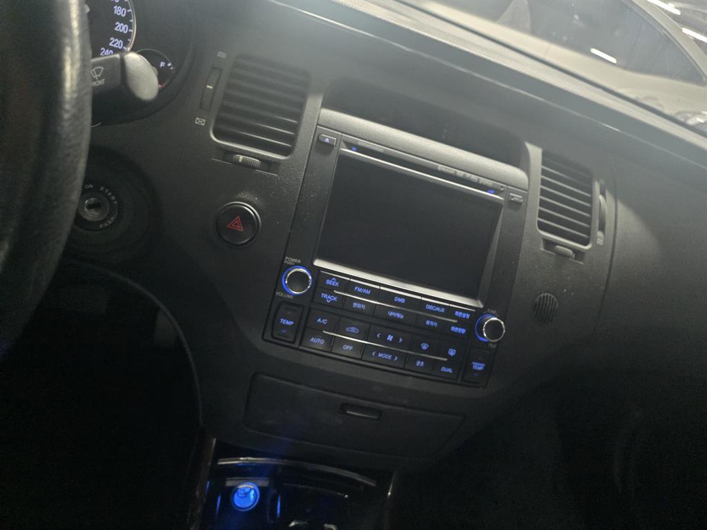 HYUNDAI Grandeur - Vista 4