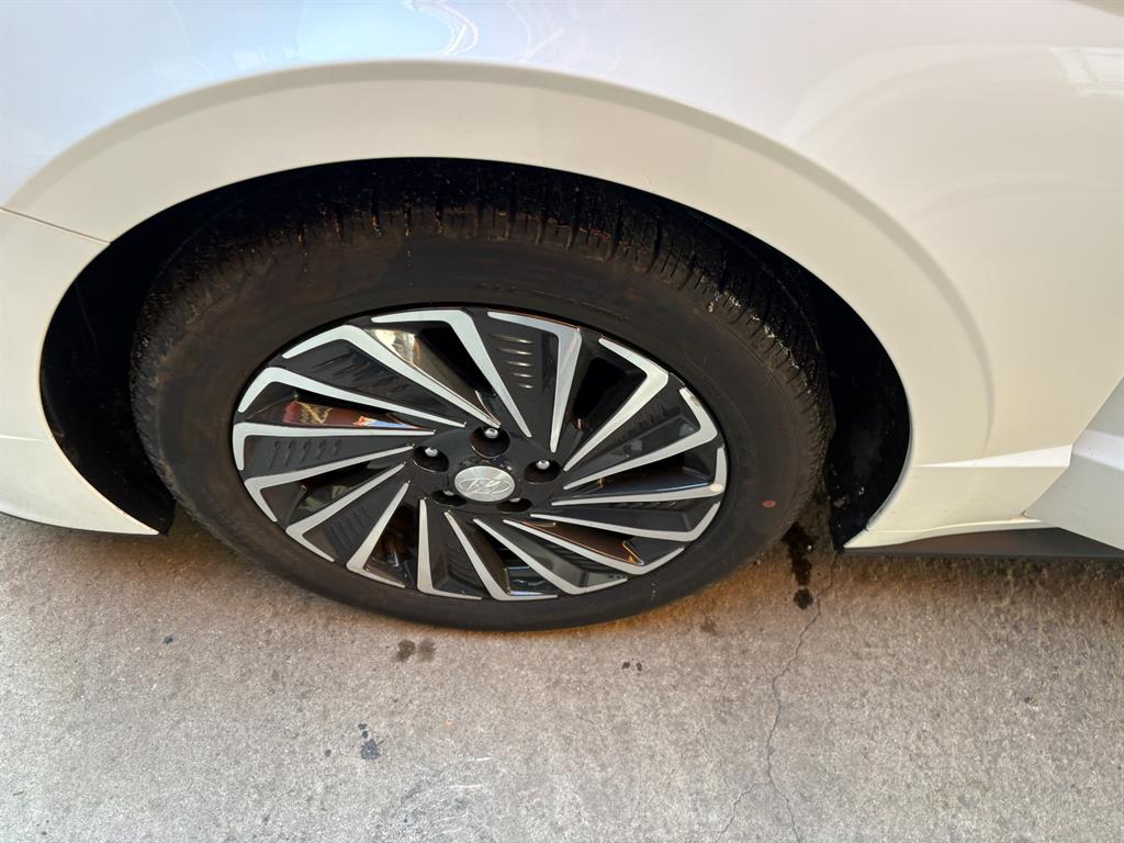 HYUNDAI Sonata - Vista 7