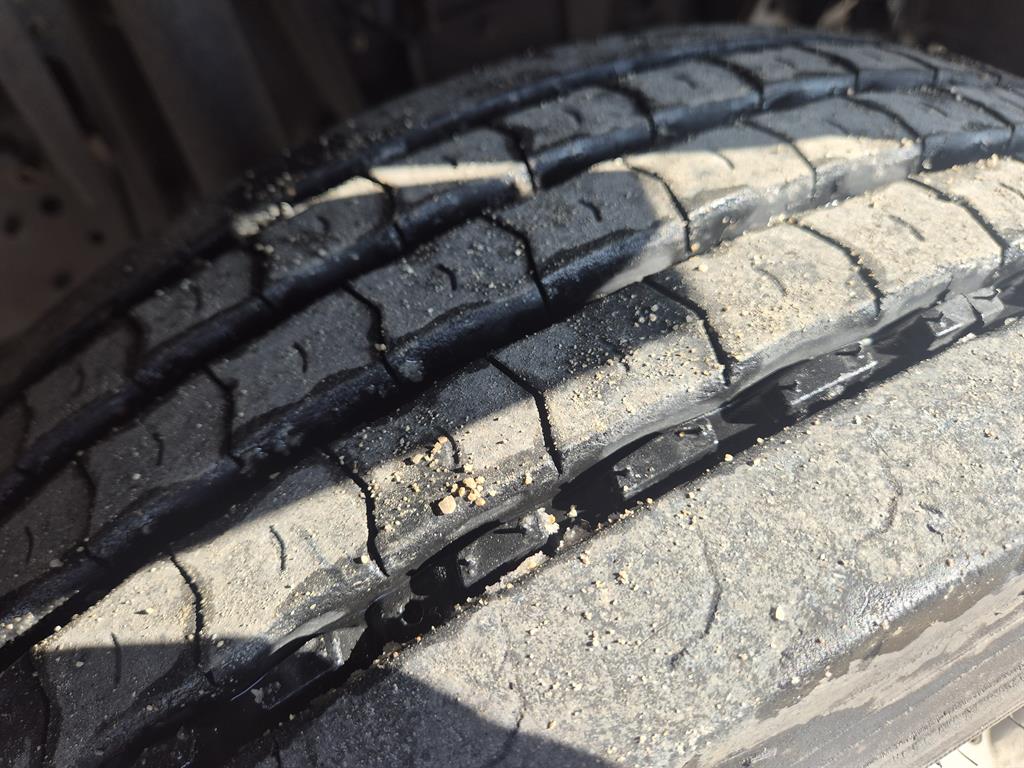 medium and large cargo truck - Vista 10