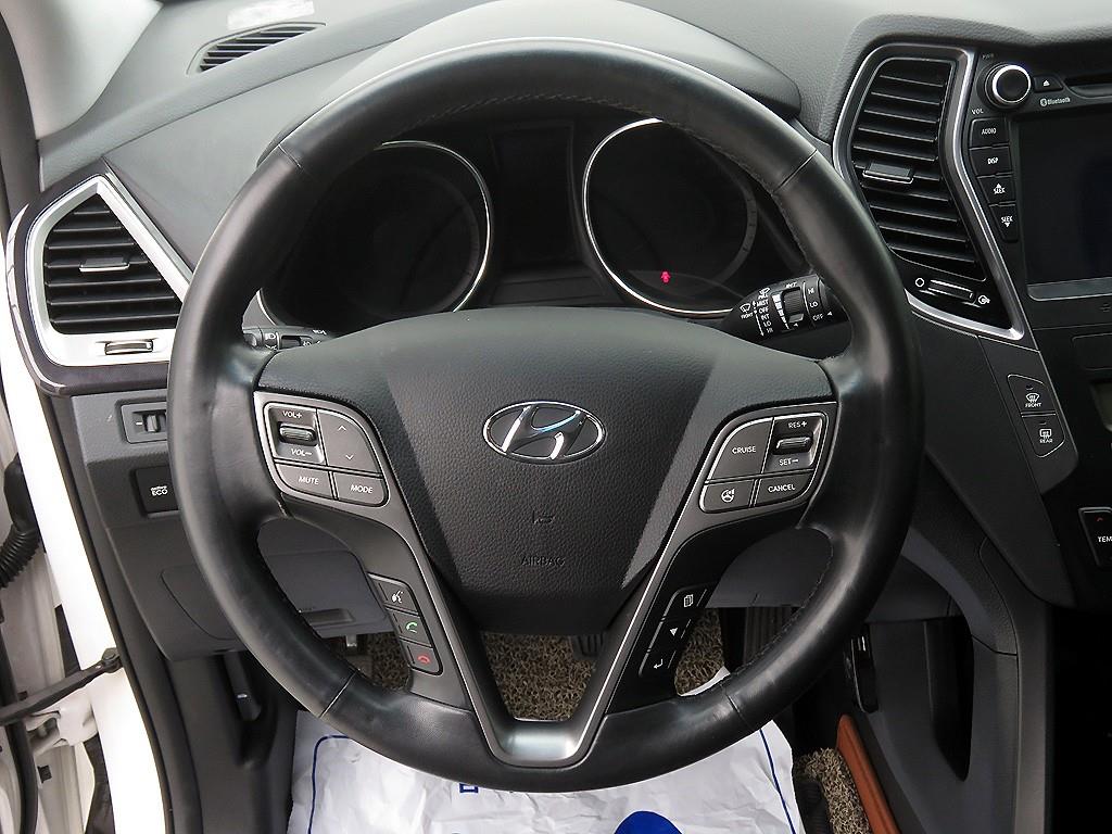 HYUNDAI Santa Fe - Vista 12
