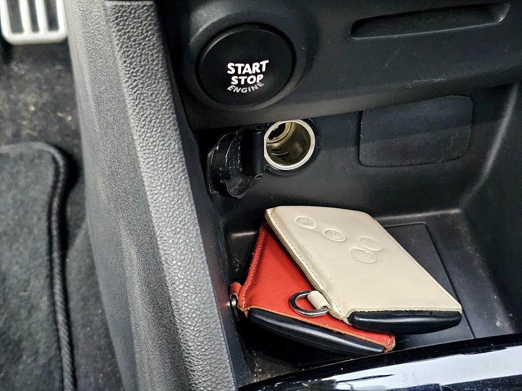 SAMSUNG Clio 2018 Blanco - Importación desde Corea - HF Imports Iquique - Foto 15