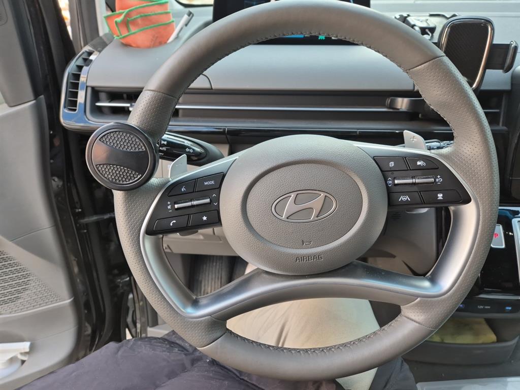 HYUNDAI Staria 2025 Negro - Importación desde Corea - HF Imports Iquique - Foto 16