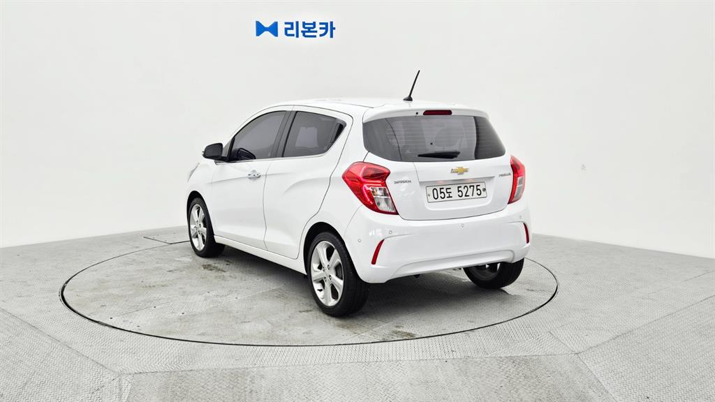 Chevrolet Spark - Vista 5