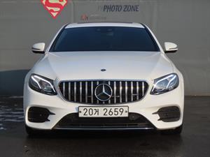 Mercedes Benz E class - Vista 4