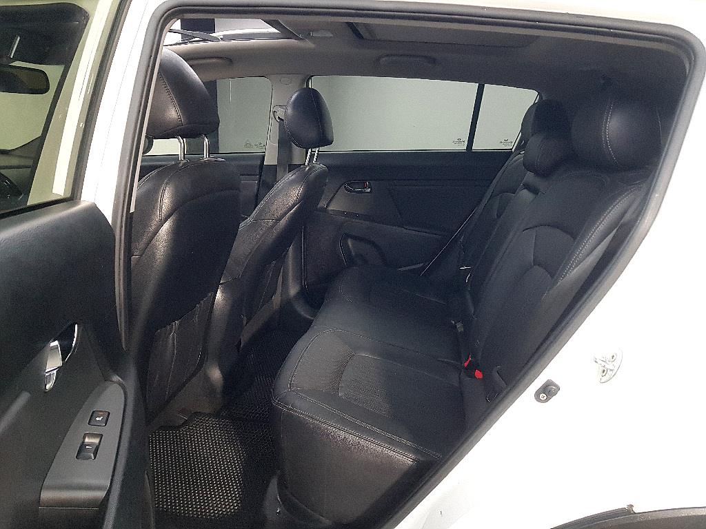 KIA Sportage - Vista 9