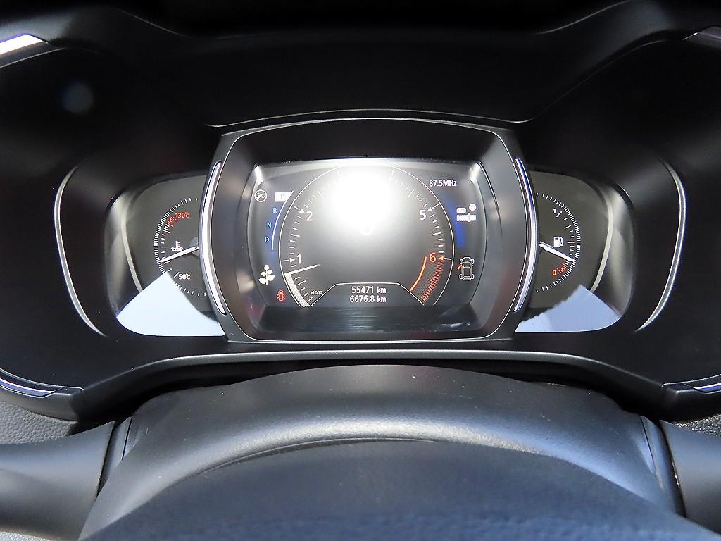 SAMSUNG QM6 - Vista 9