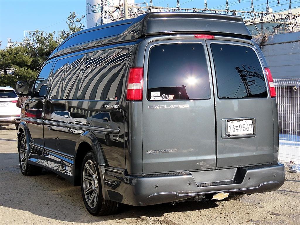 Chevrolet Express van - Vista 3