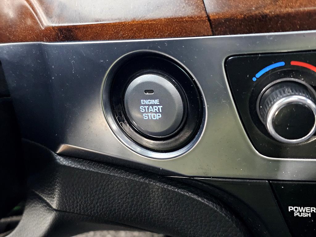 HYUNDAI Equus - Vista 12