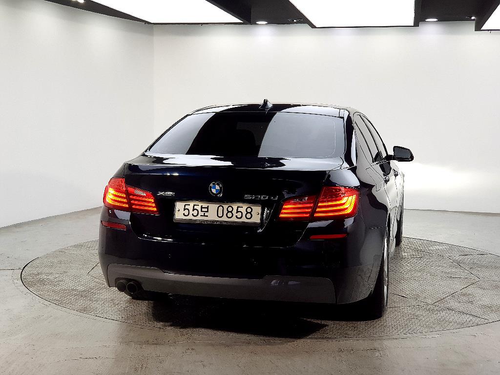 BMW 5 Series - Vista 3