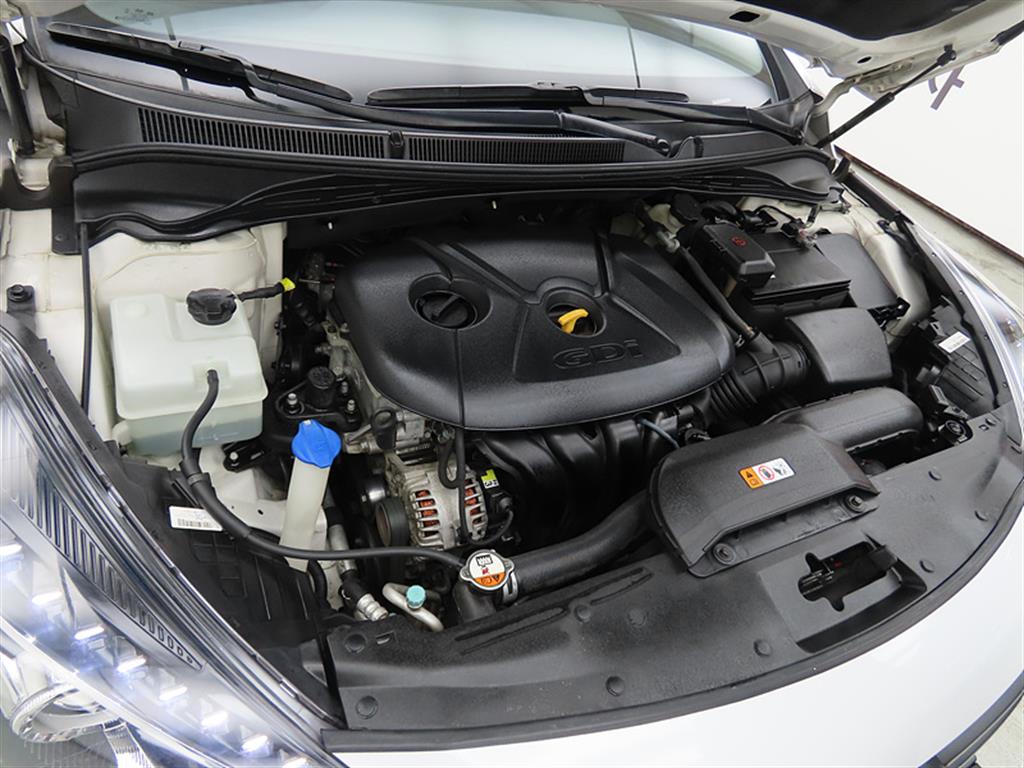 HYUNDAI i40 2018 Blanco - Importación desde Corea - HF Imports Iquique - Foto 19