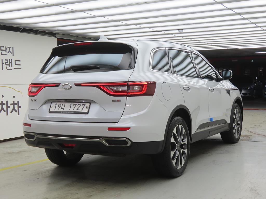 SAMSUNG QM6 - Vista 4