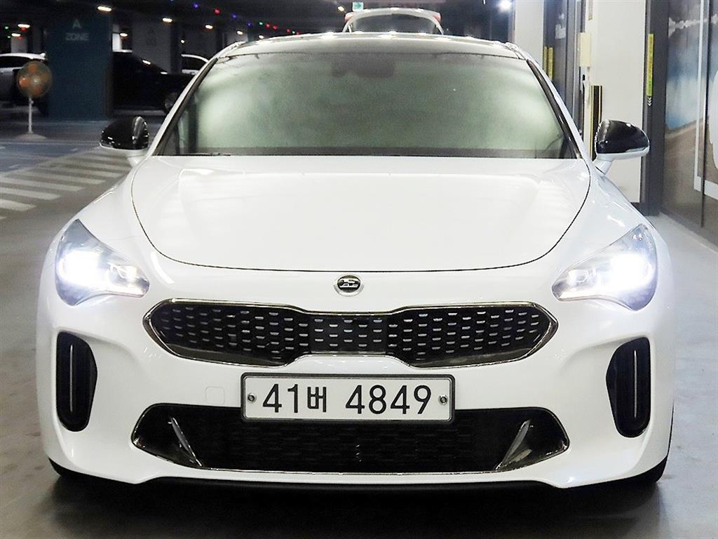 KIA Stinger - Vista 2