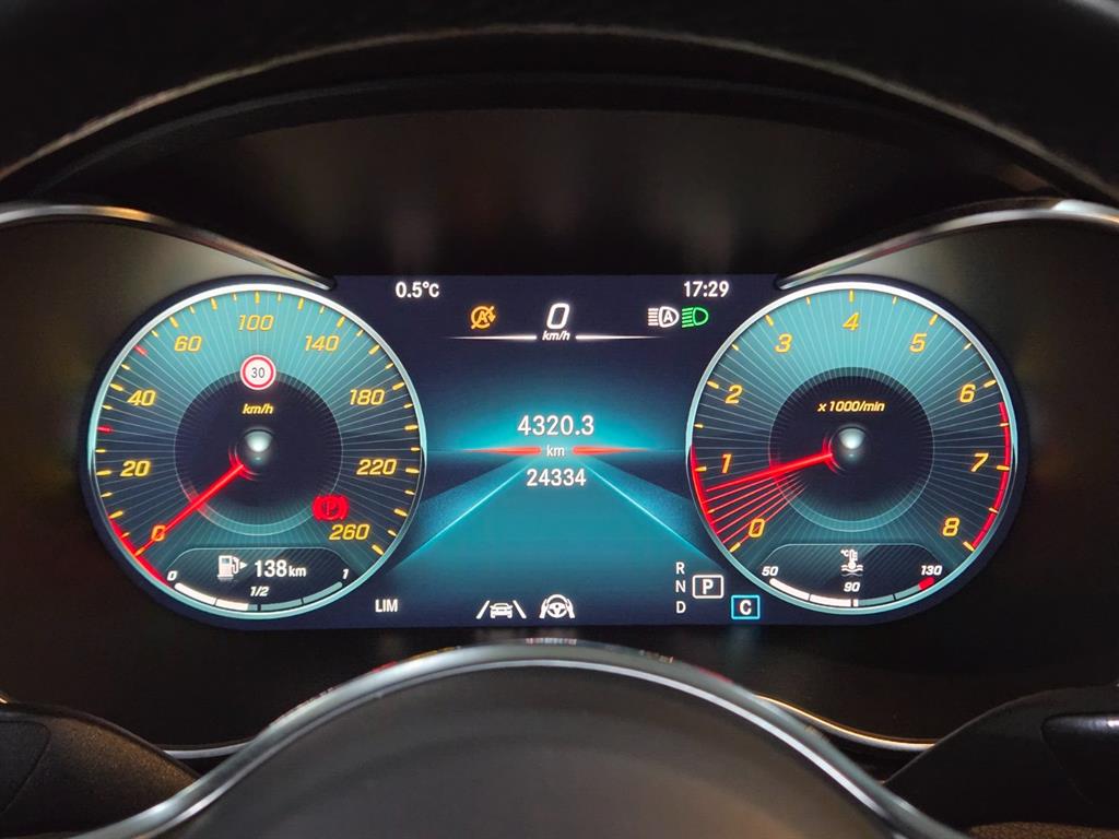 Mercedes Benz GLC Class - Vista 10