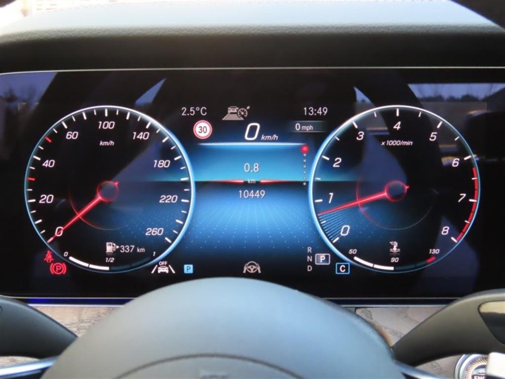 Mercedes Benz E class - Vista 9