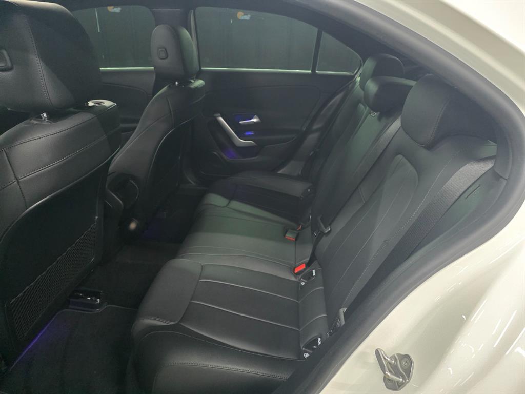 Mercedes Benz A Class - Vista 12