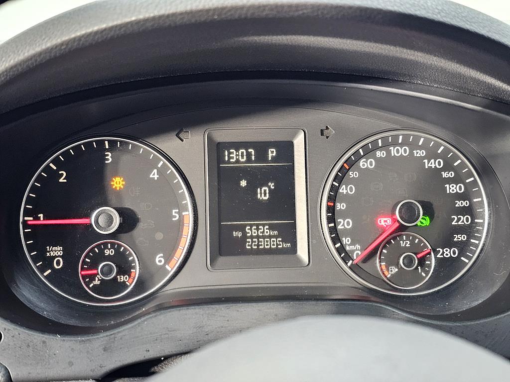 Volkswagen Jetta - Vista 7