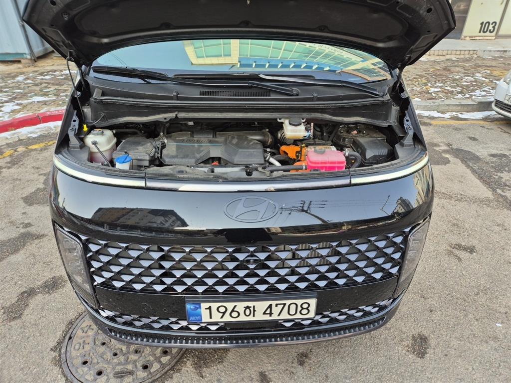 HYUNDAI Staria - Vista 9