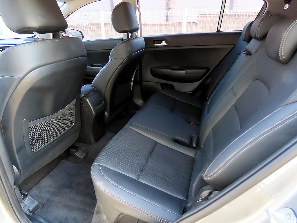 KIA Sportage - Vista 6