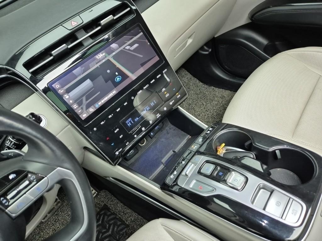 HYUNDAI Tucson - Vista 10