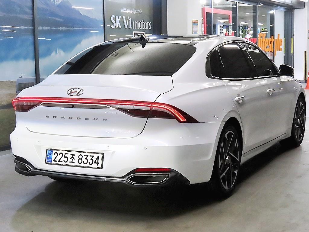 HYUNDAI Grandeur - Vista 4
