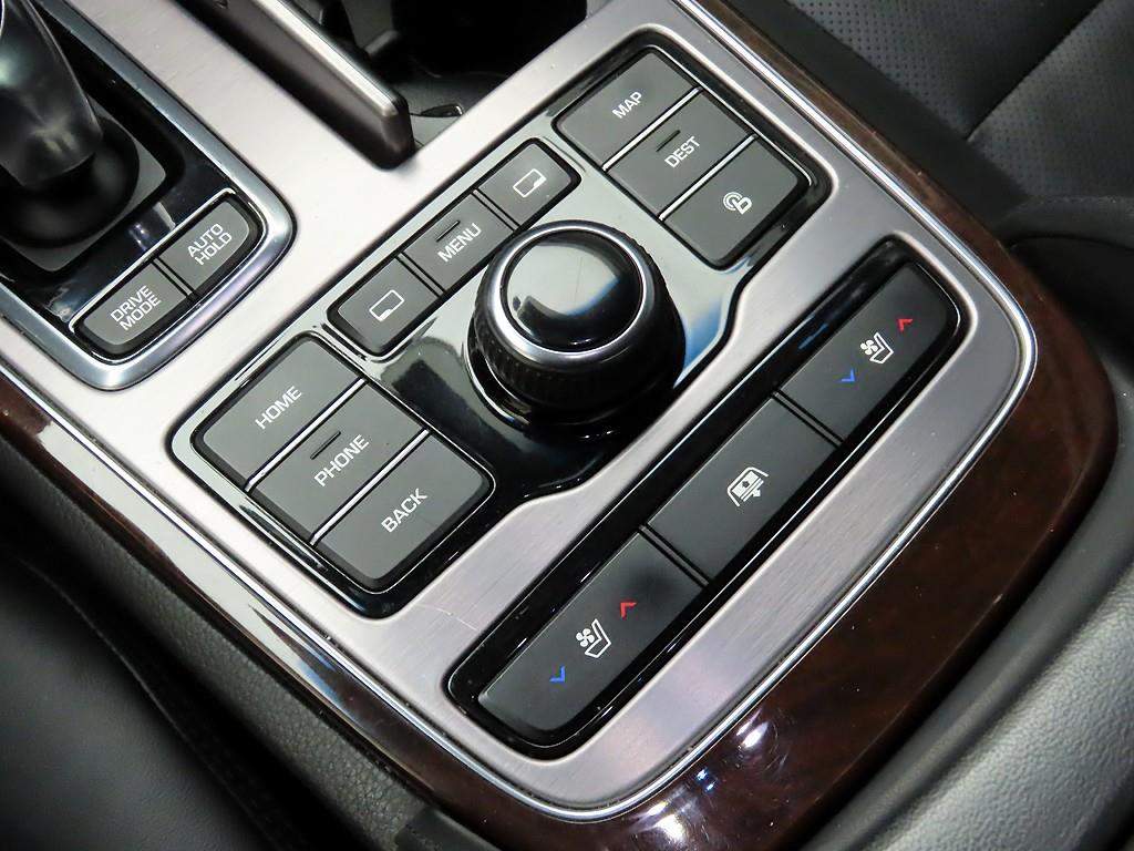 HYUNDAI Equus - Vista 11