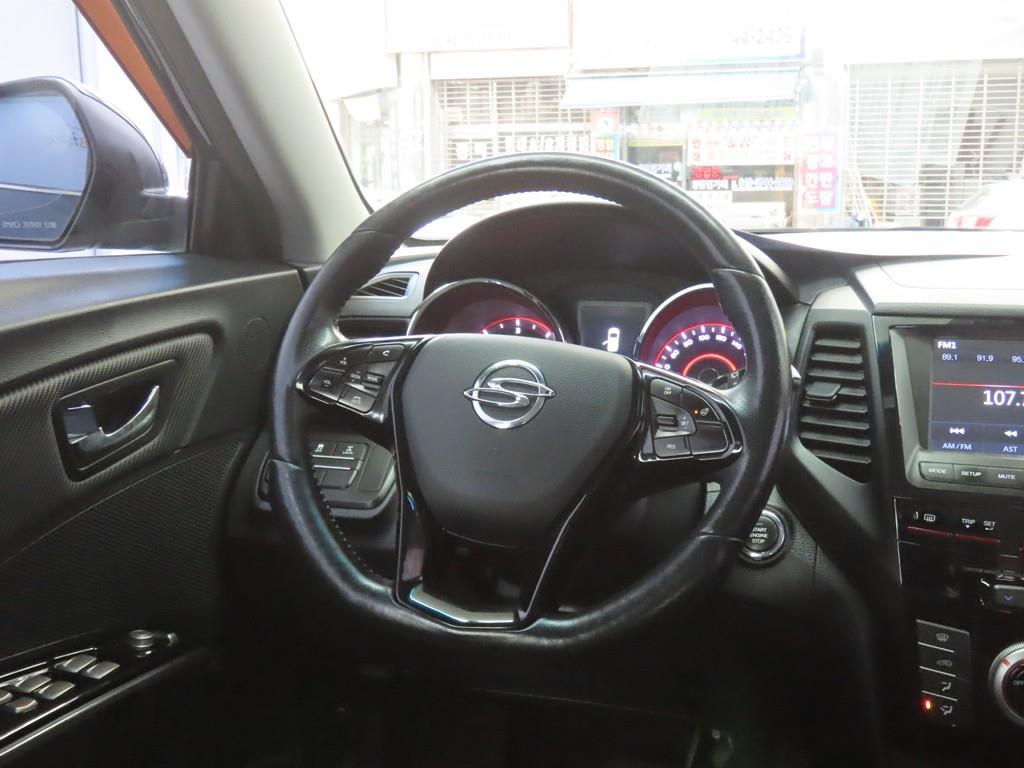 Ssangyong Tivoli 2017 - Importación desde Corea - HF Imports Iquique - Foto 17