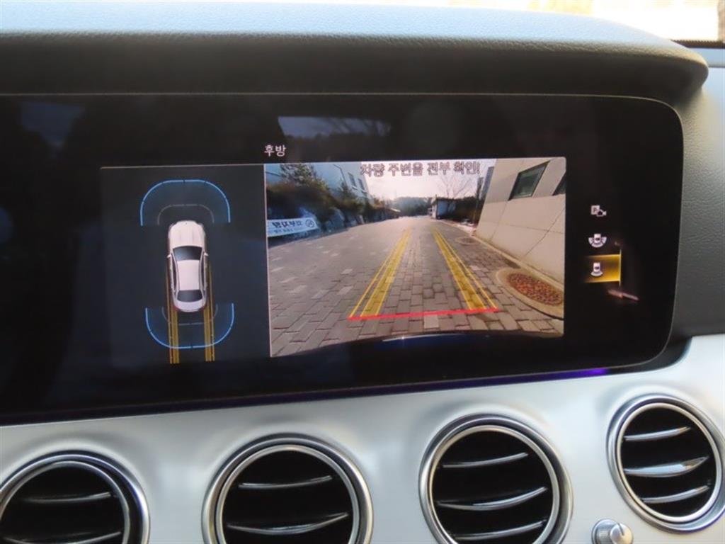 Mercedes Benz E class 2021 Negro - Importación desde Corea - HF Imports Iquique - Foto 9