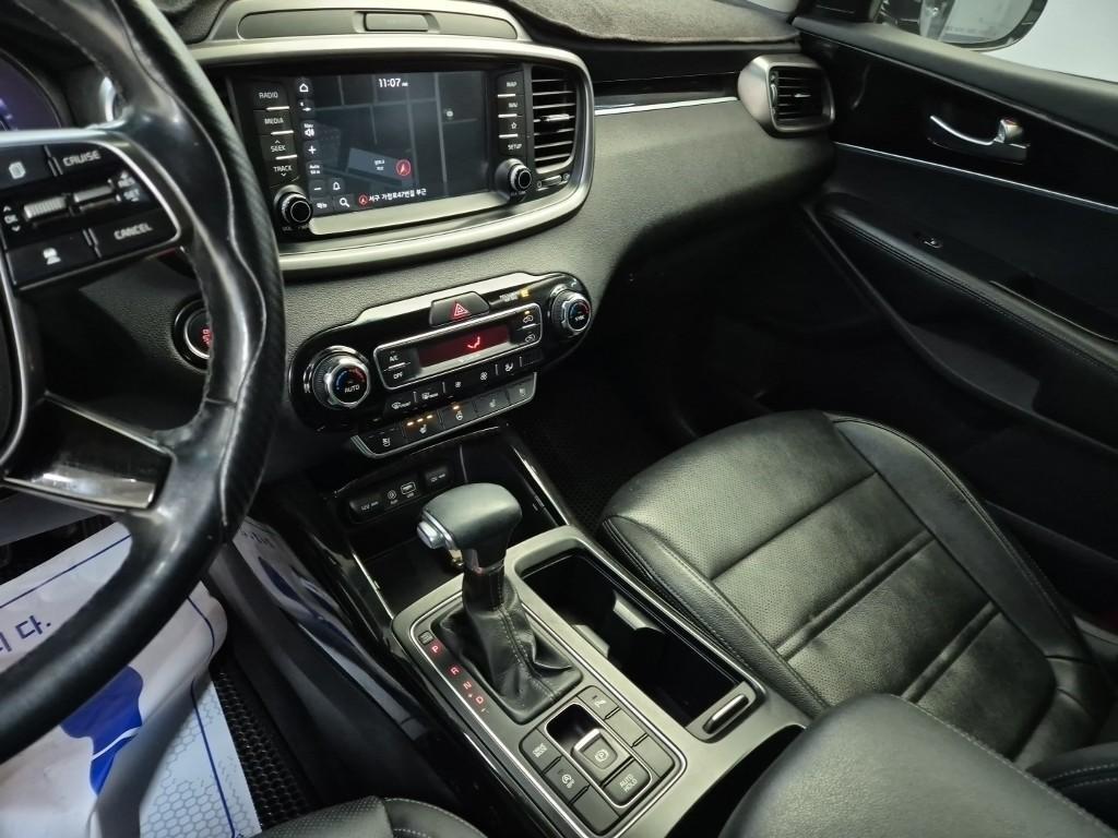 KIA Sorento - Vista 10