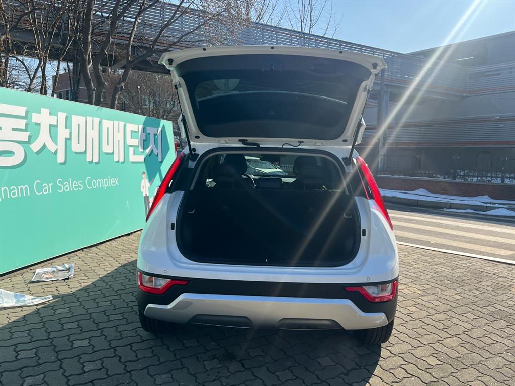 KIA Niro 2024 Blanco - Importación desde Corea - HF Imports Iquique - Foto 18