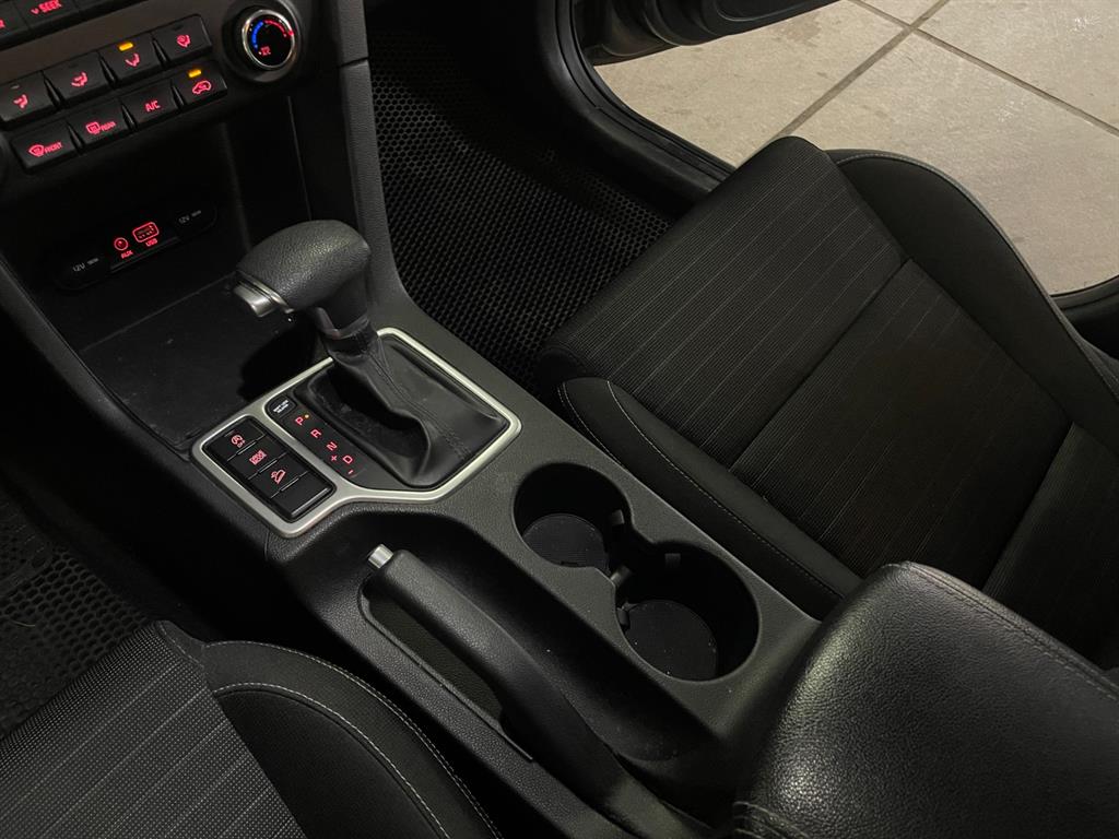 KIA Sportage - Vista 11