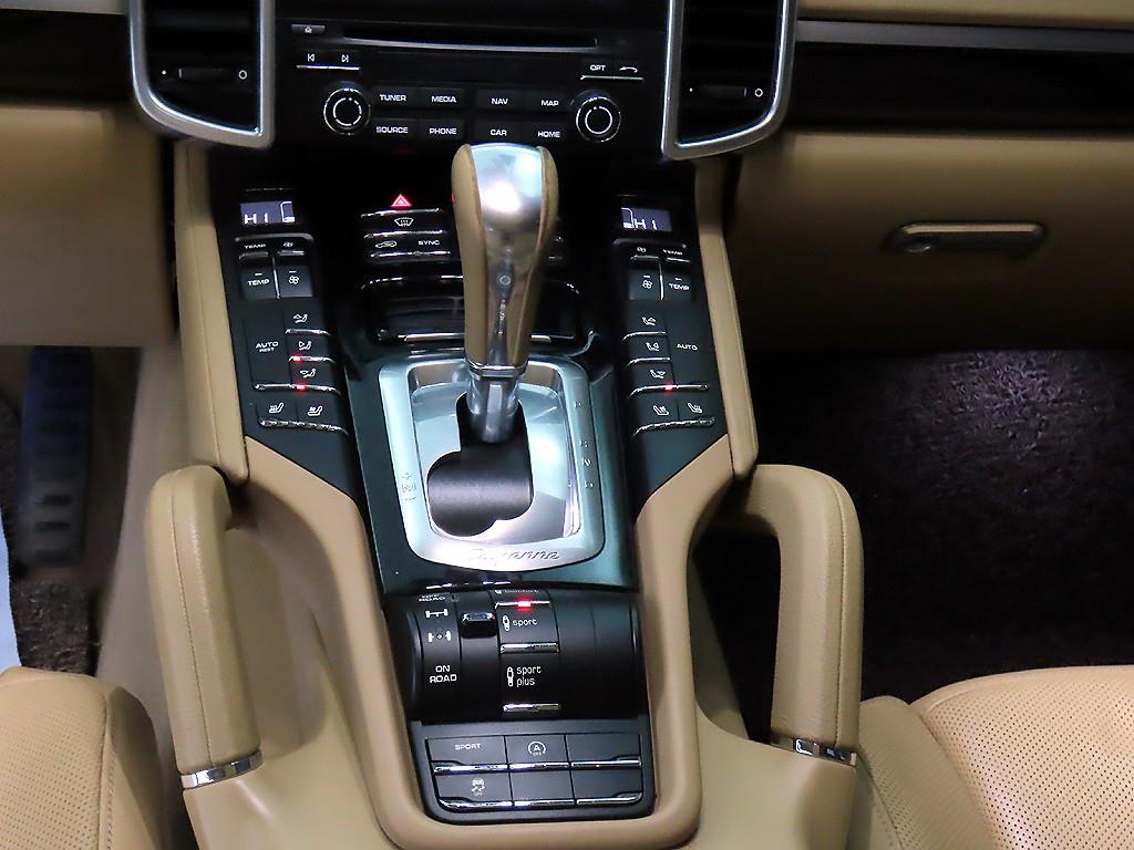 Porsche Cayenne - Vista 12