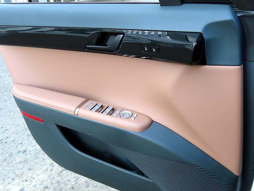 HYUNDAI Grandeur - Vista 12