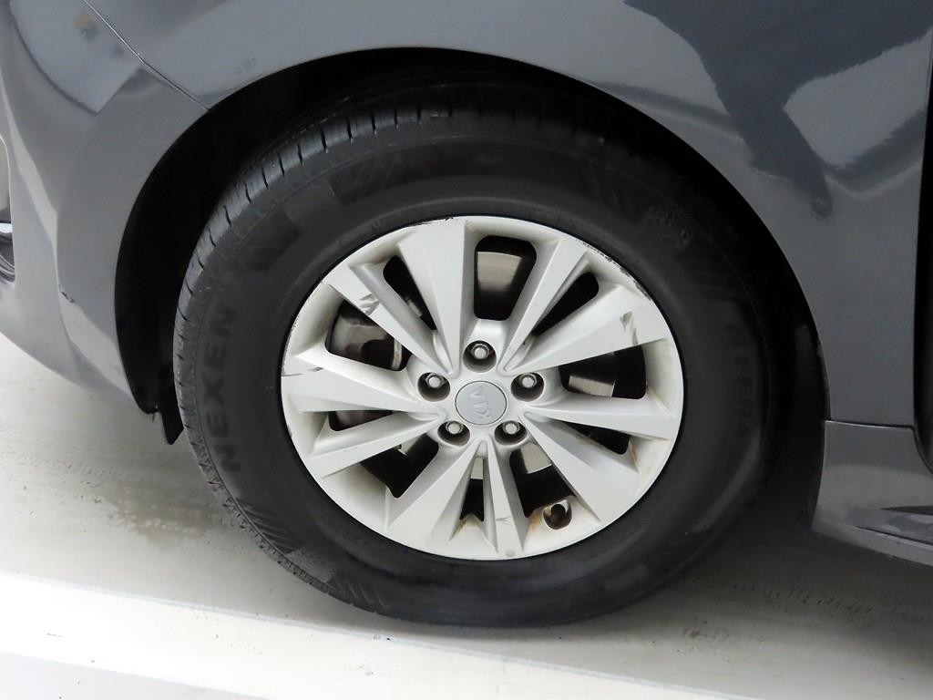 KIA Carnival 2015 Gris - Importación desde Corea - HF Imports Iquique - Foto 19