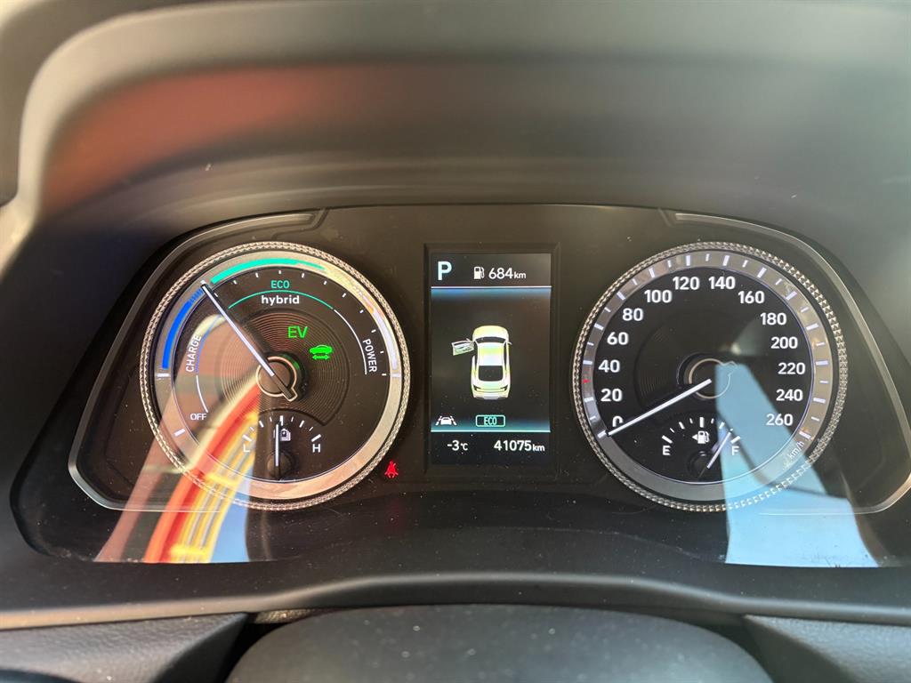 HYUNDAI Sonata - Vista 6