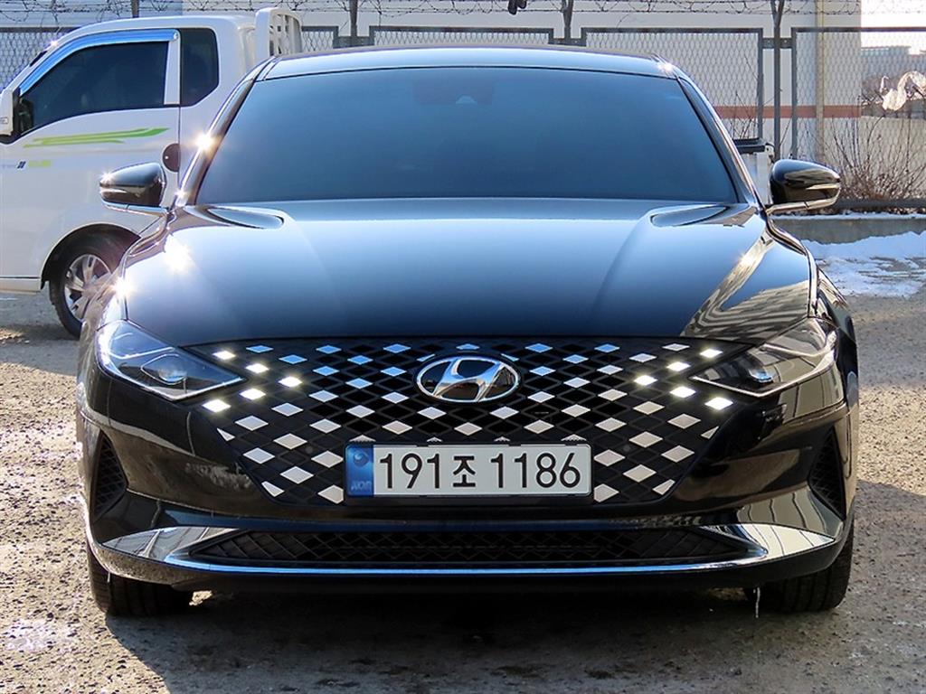 HYUNDAI Grandeur 2023 Negro - Importación desde Corea - HF Imports Iquique - Foto 1