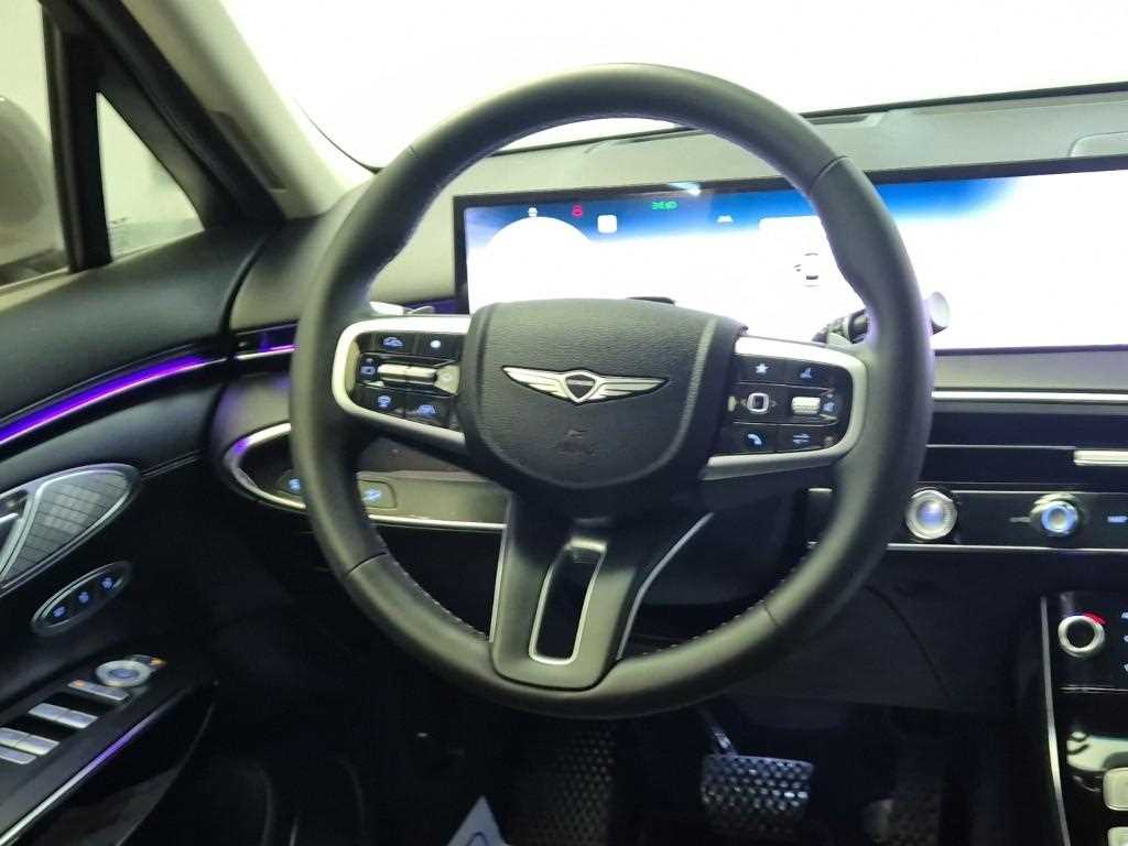 Genesis GV70 - Vista 8