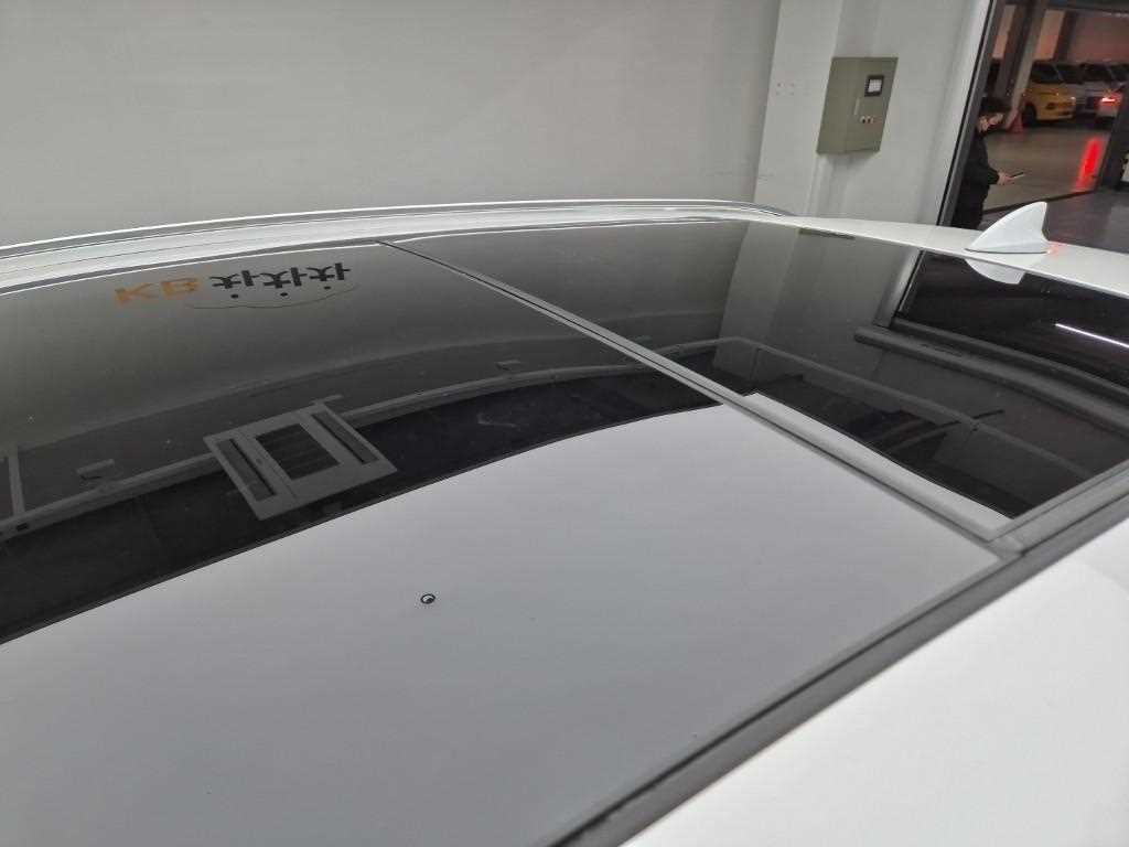 Genesis GV70 2023 Blanco - Importación desde Corea - HF Imports Iquique - Foto 13