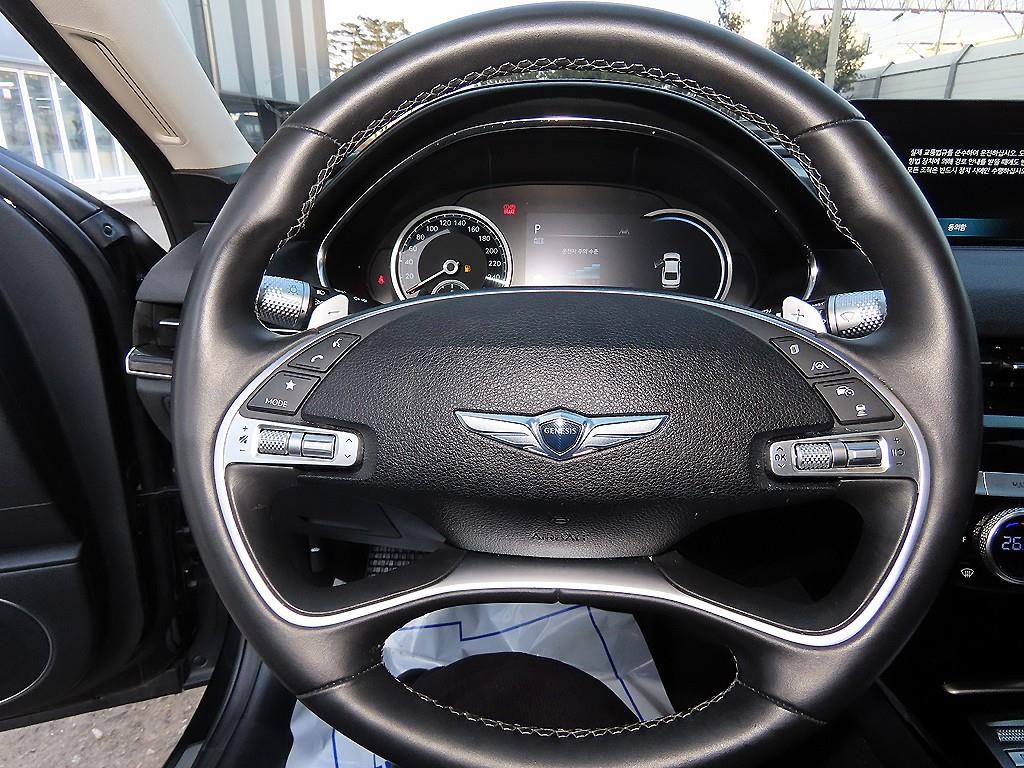 Genesis G80 - Vista 8