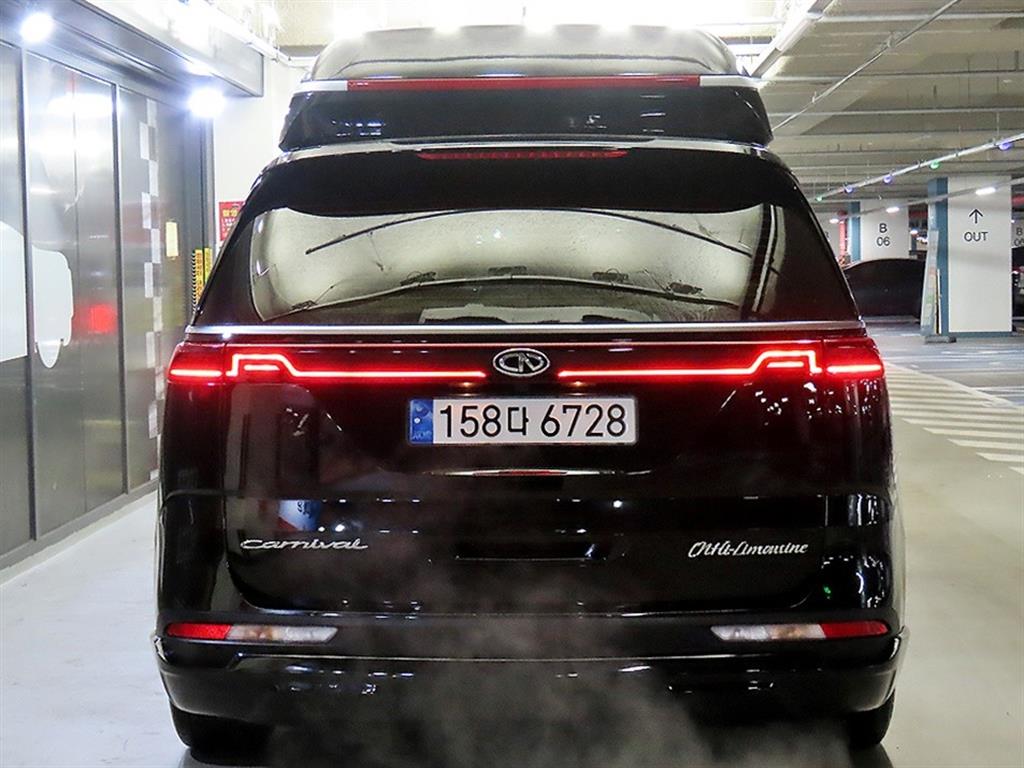 KIA Carnival - Vista 5