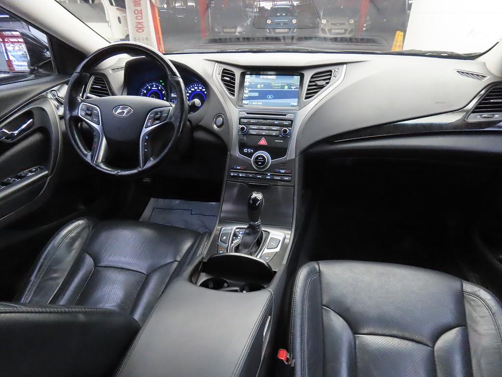 HYUNDAI Grandeur - Vista 5