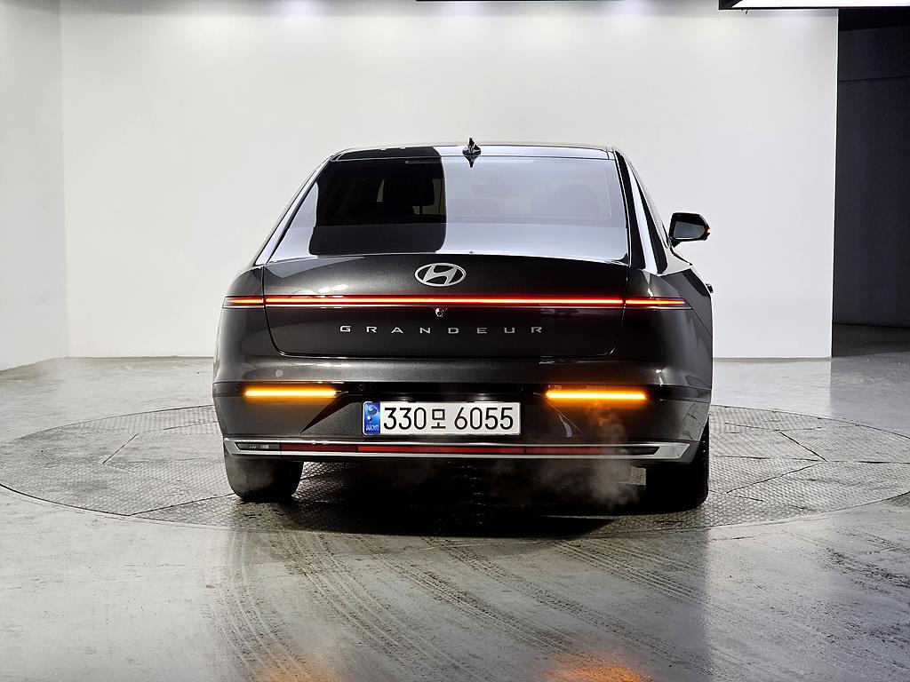 HYUNDAI Grandeur - Vista 3