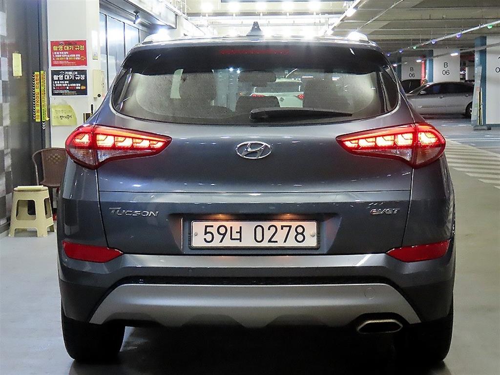 HYUNDAI Tucson - Vista 5