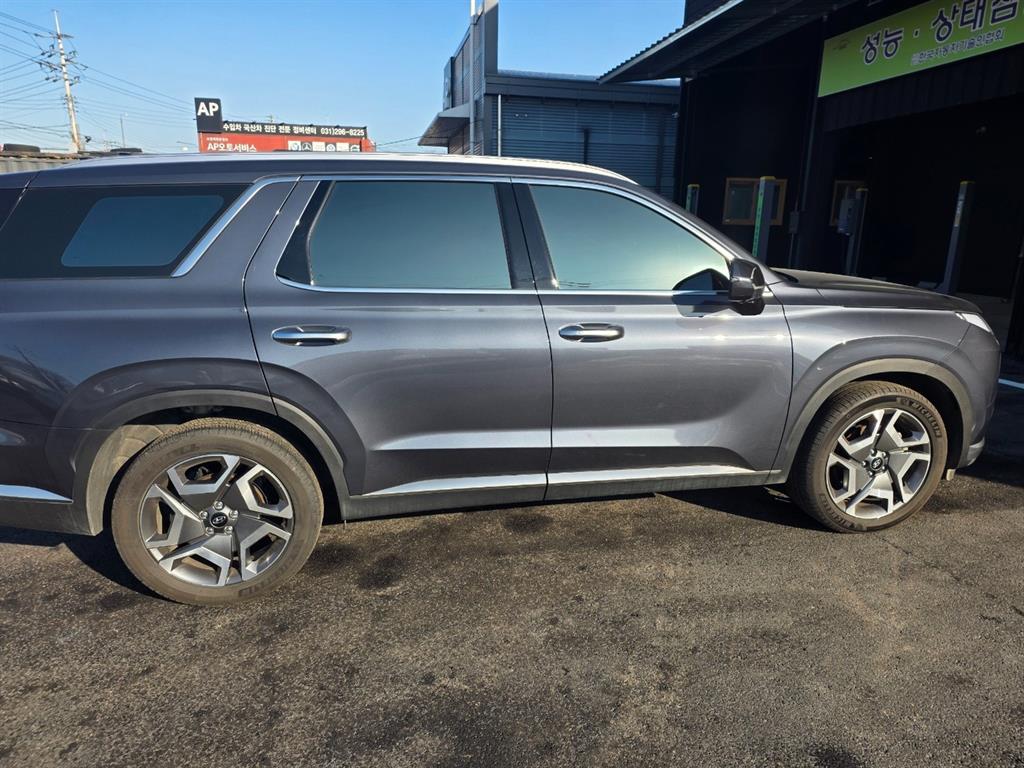 HYUNDAI Palisade - Vista 3