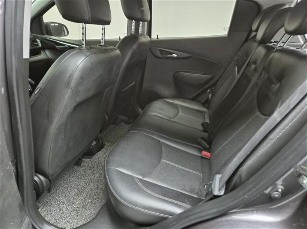 Chevrolet Spark - Vista 12