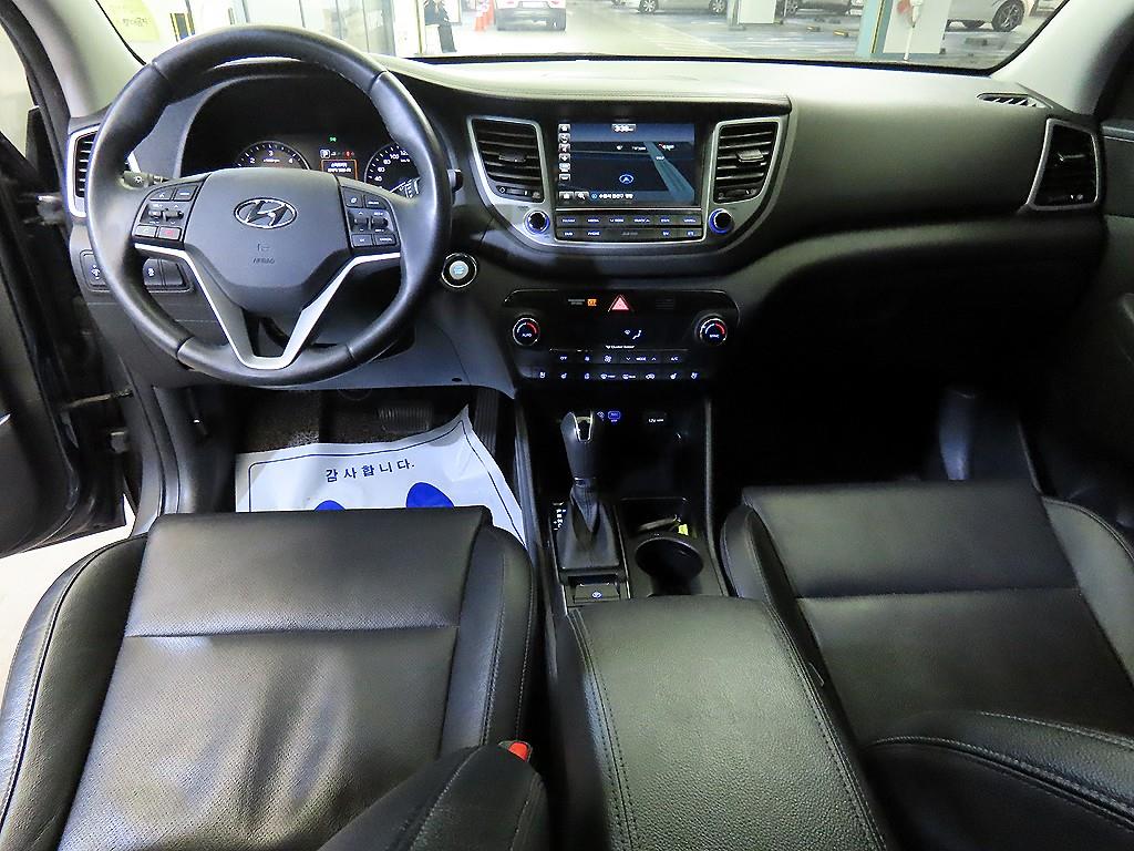 HYUNDAI Tucson - Vista 10