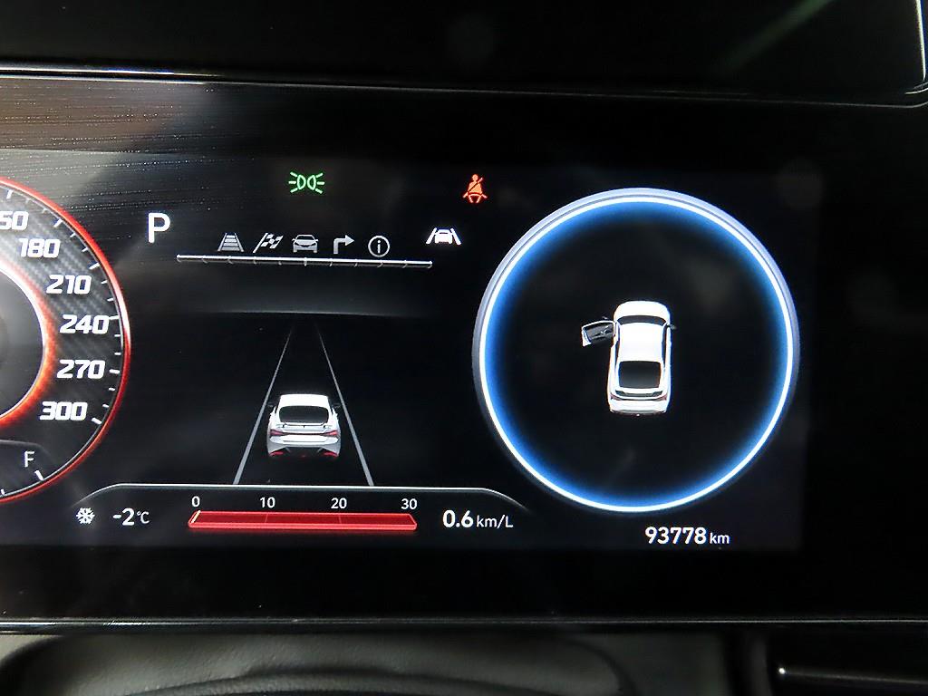 HYUNDAI Avante - Vista 8